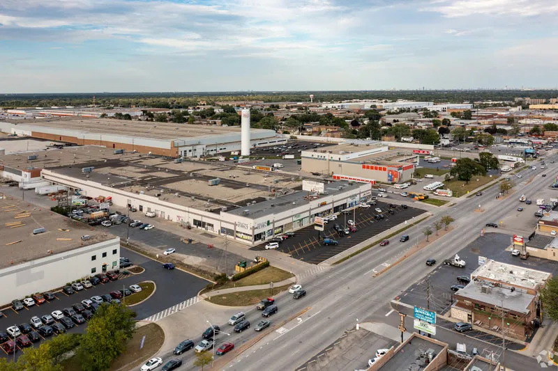 Chicago Suburbs - 2nd Lien Rehab Loan for 300,000 SF Industrial Building