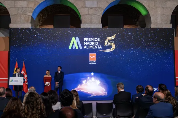 V Premios Madrid Alimenta Stage View by Manu Camara