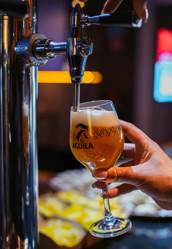 El Aguila Beer Moment Commercial Campaign - Photography by Manu Camara