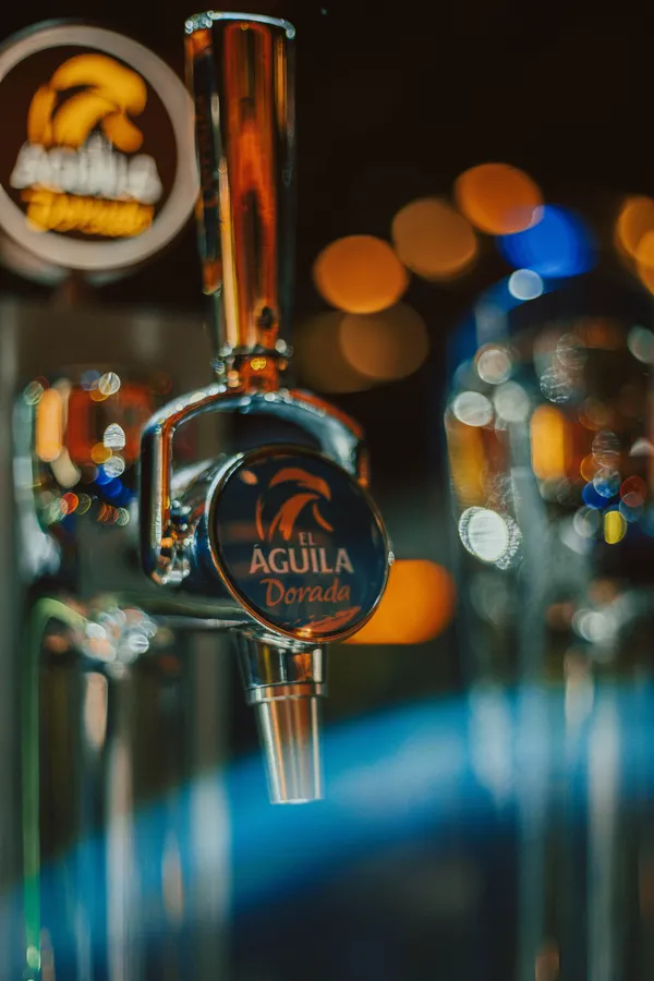 El Aguila Beer Commercial Campaign - Photography by Manu Camara