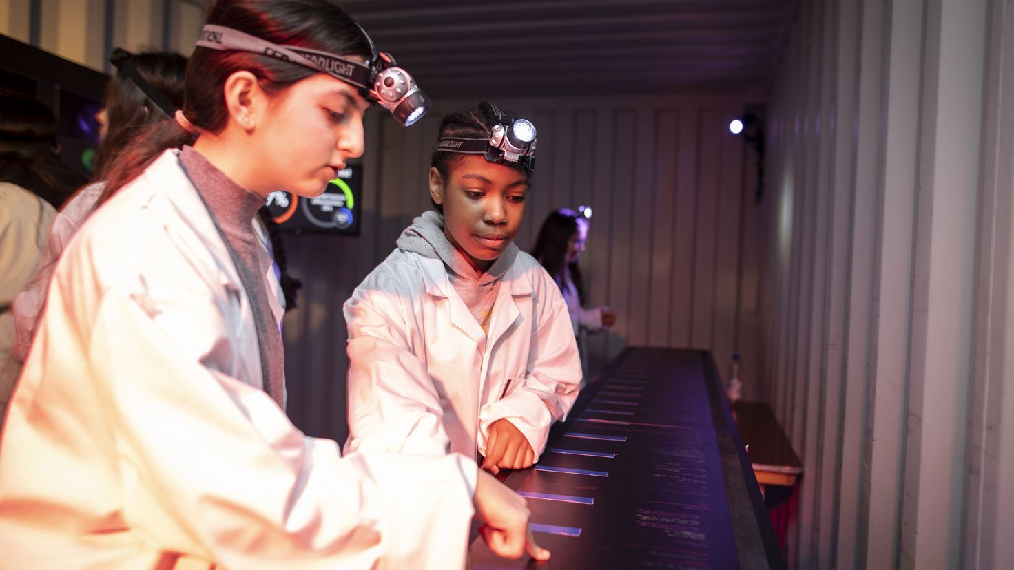 Jongeren actief in de TechMission experience
