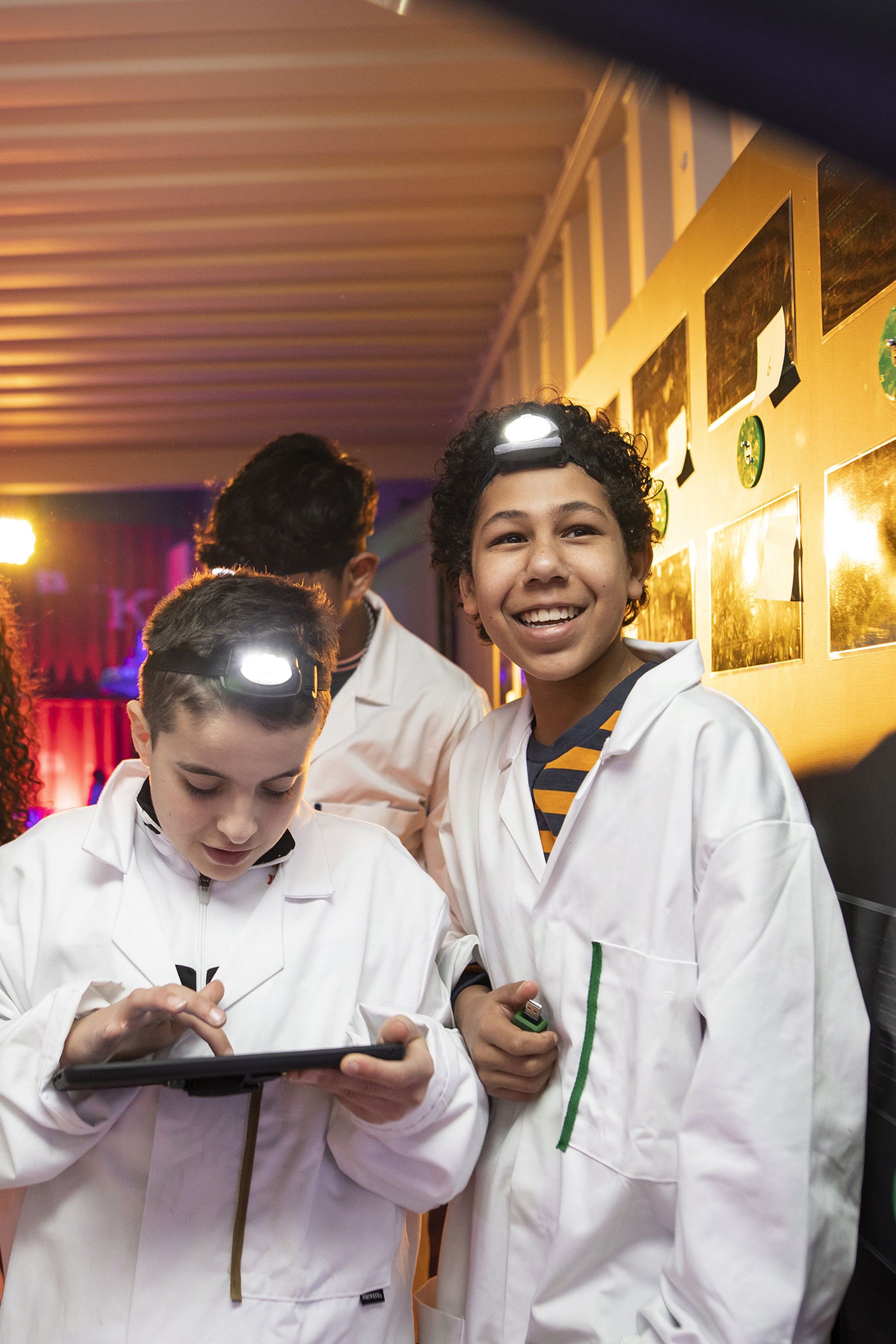 Jongeren actief in de TechMission experience