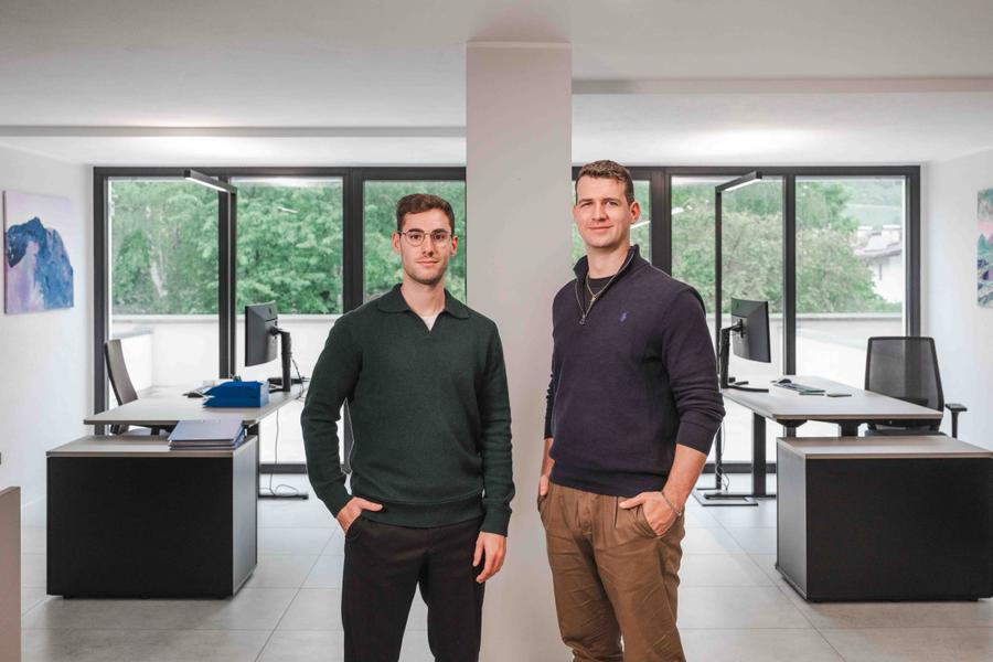 I due founder di VEWA nel loro ufficio a Bressanone