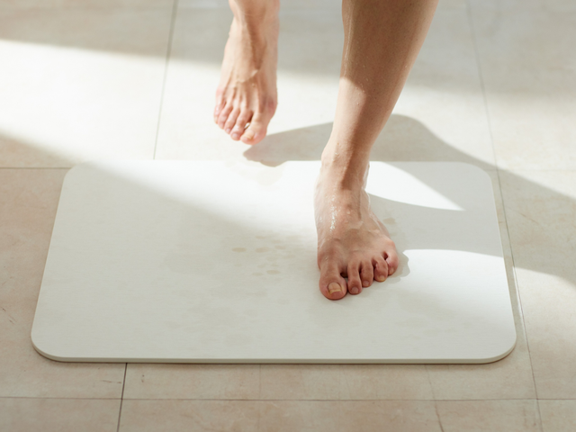 Bath Steps in Hampshire for Sale at Solent Mobility Centre in Lee-on-the-Solent