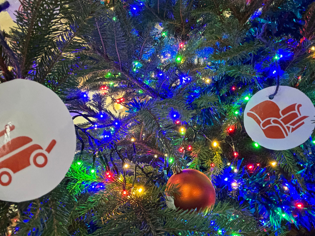 Christmas Tree Blog Banner