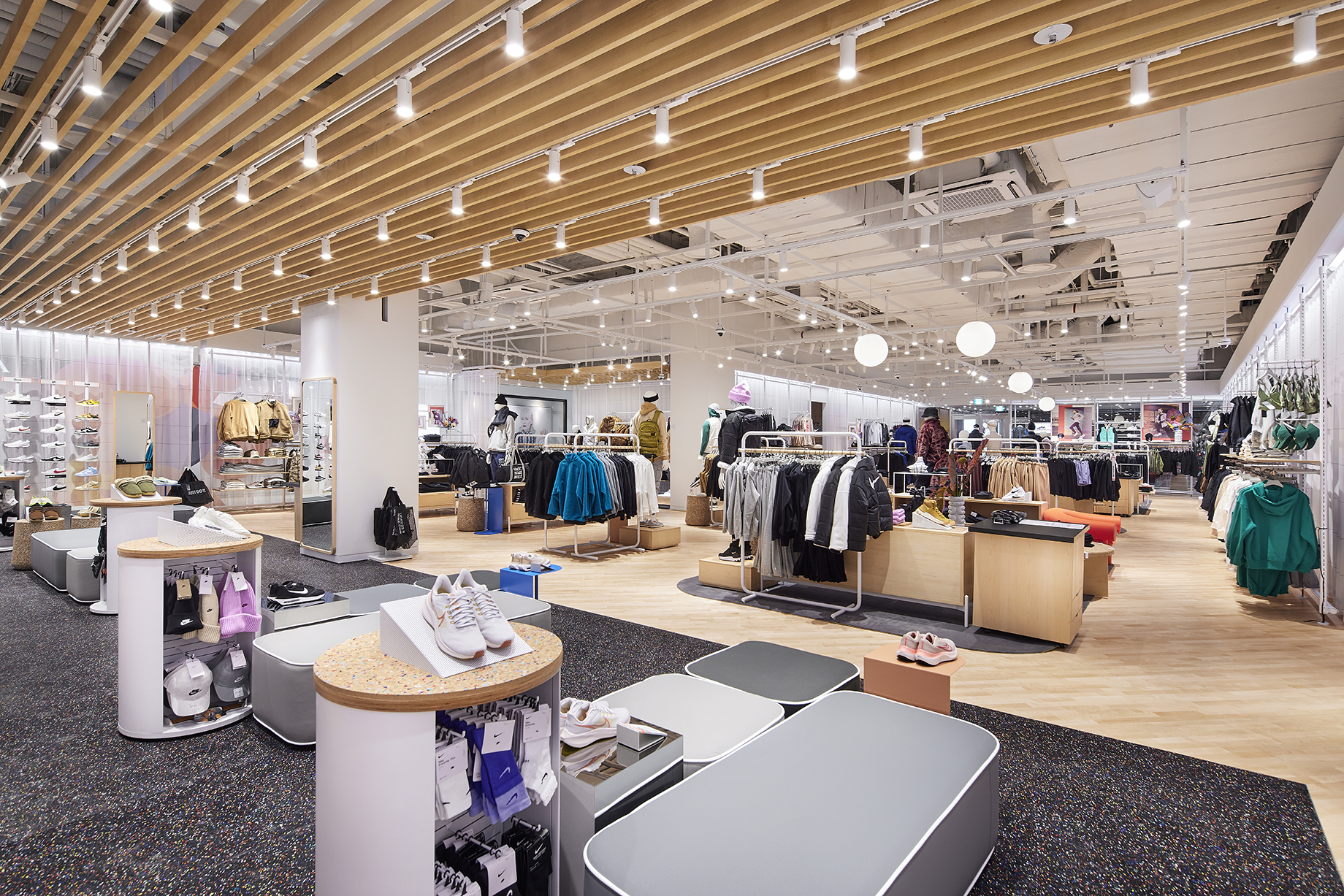 NIKE Lotte Seoul Station 3