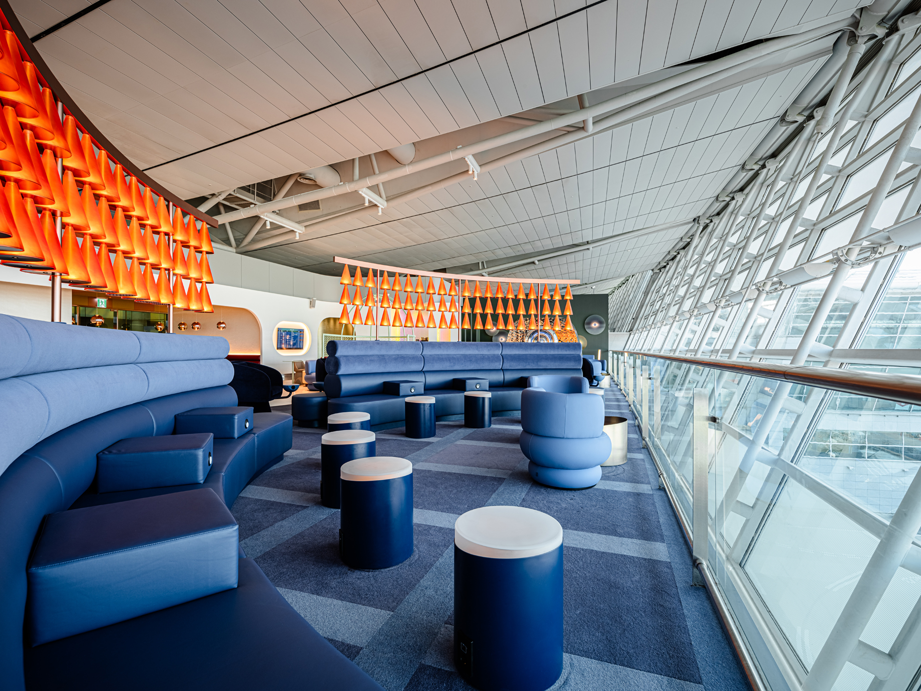 Oneworld Lounge 9