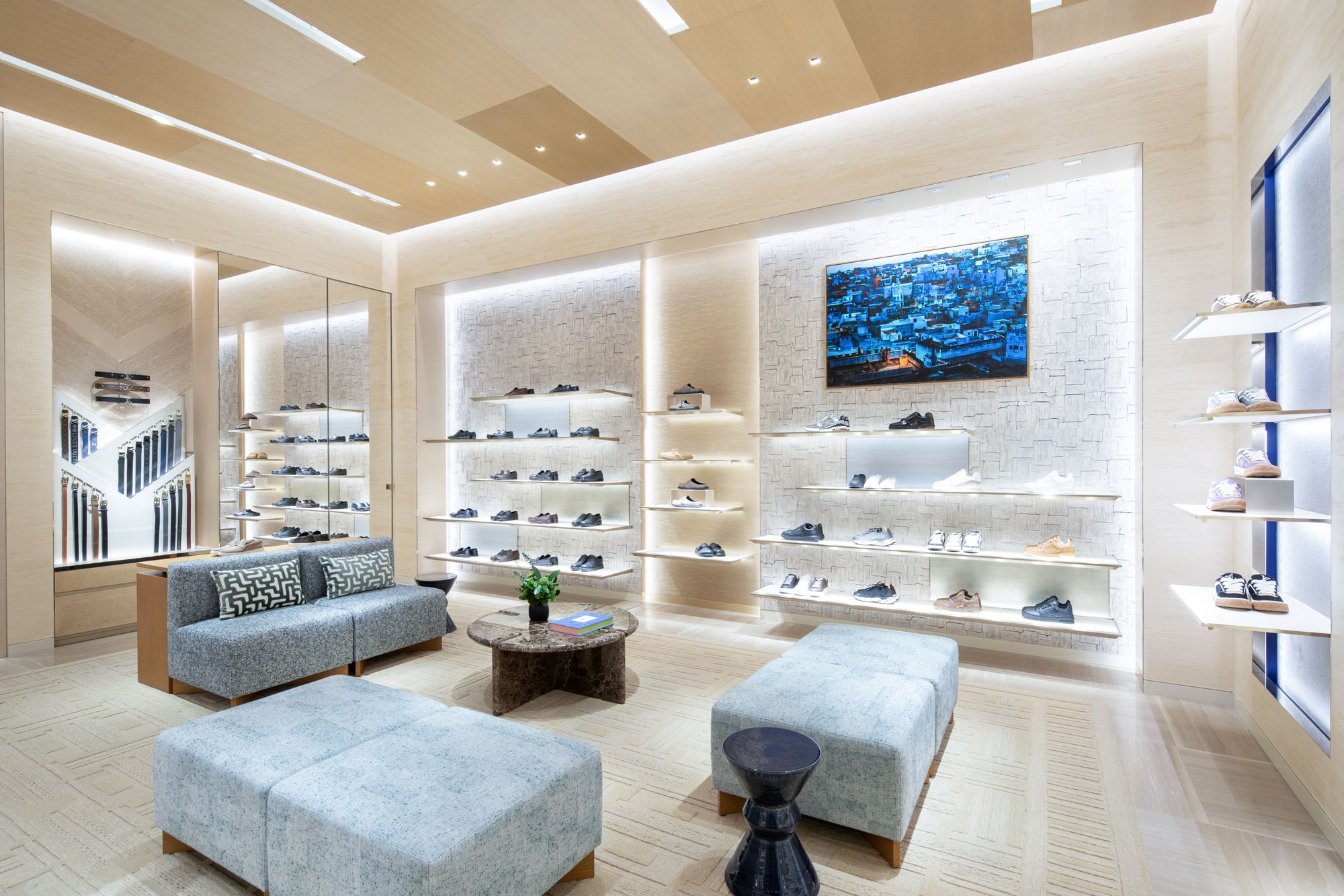 Louis Vuitton Pangyo 3