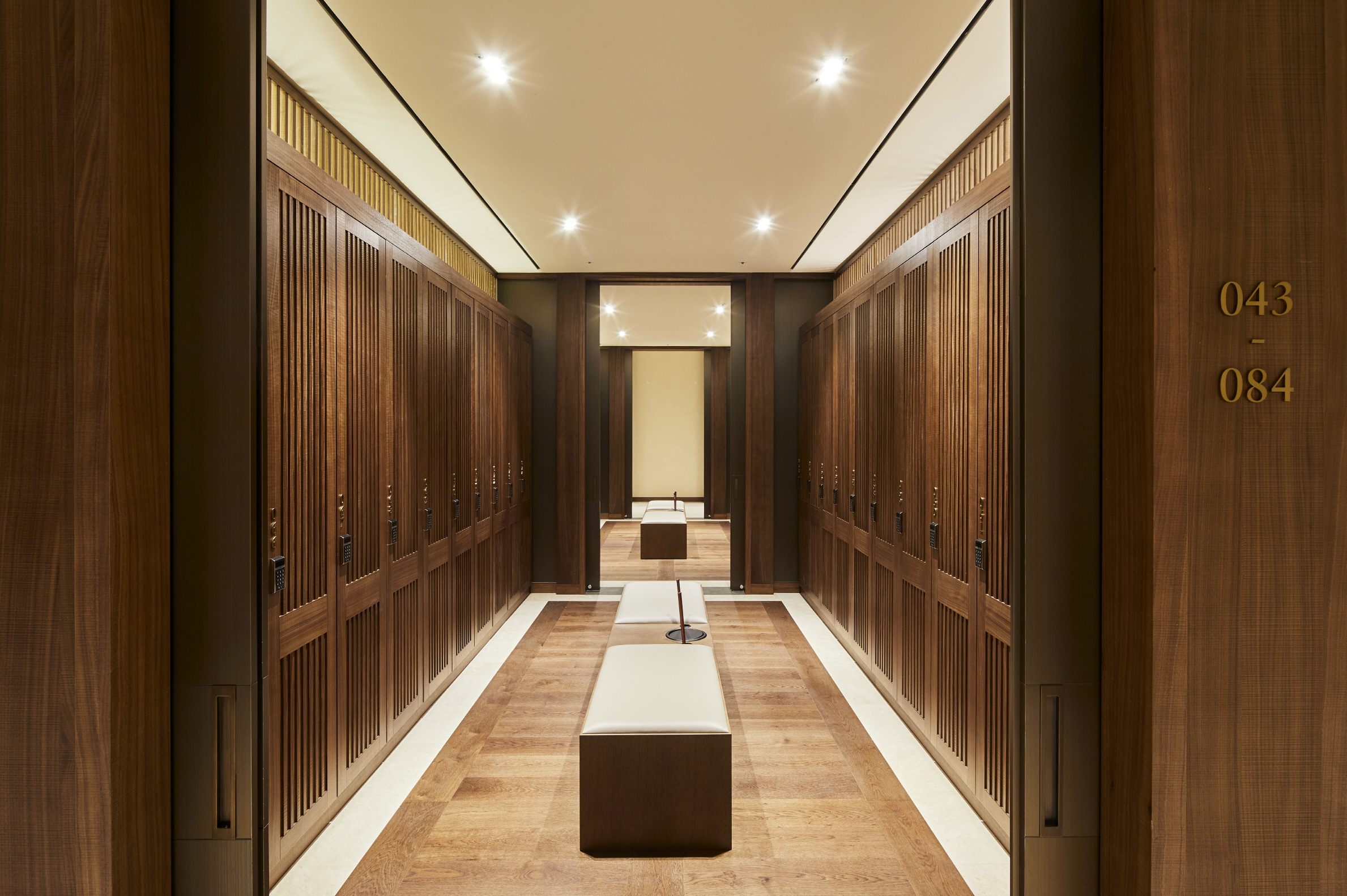 H1 CLUB house 4