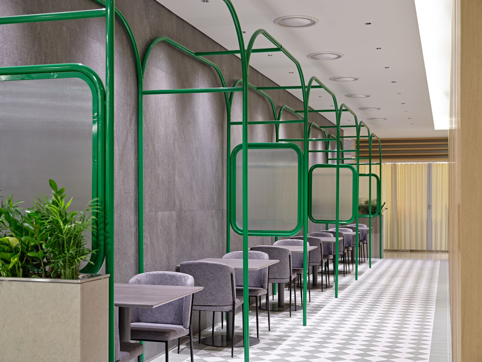 LG TwinTower Cafeteria 7