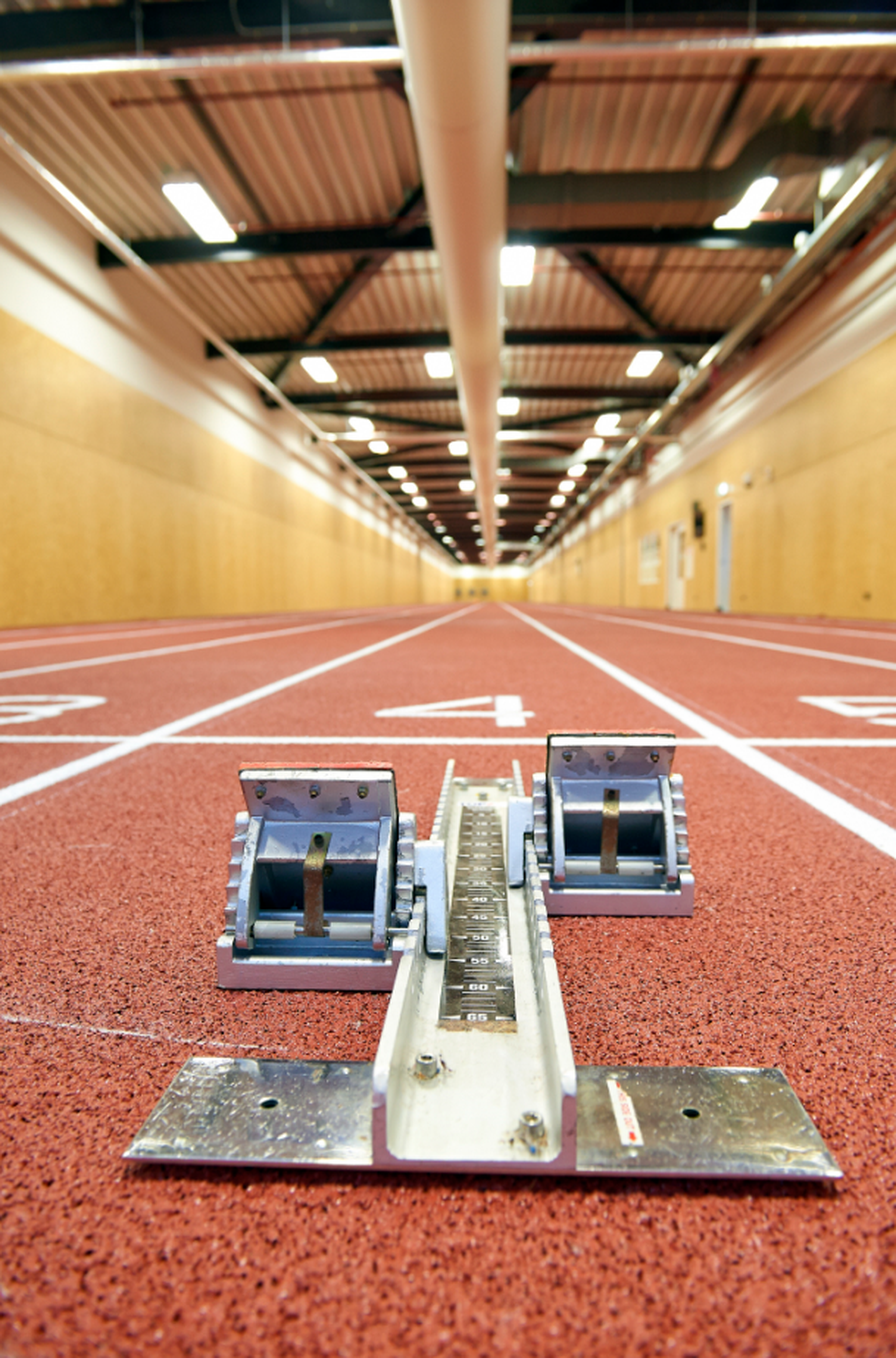 De indoor sprinthal van Sportcentrum Papendal