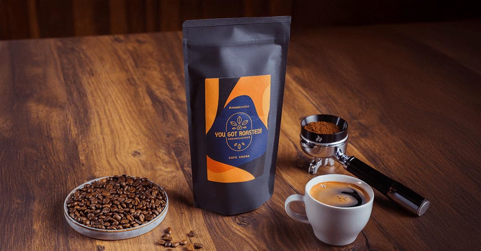 Freshly brewed Café Crema served with a smooth crema.