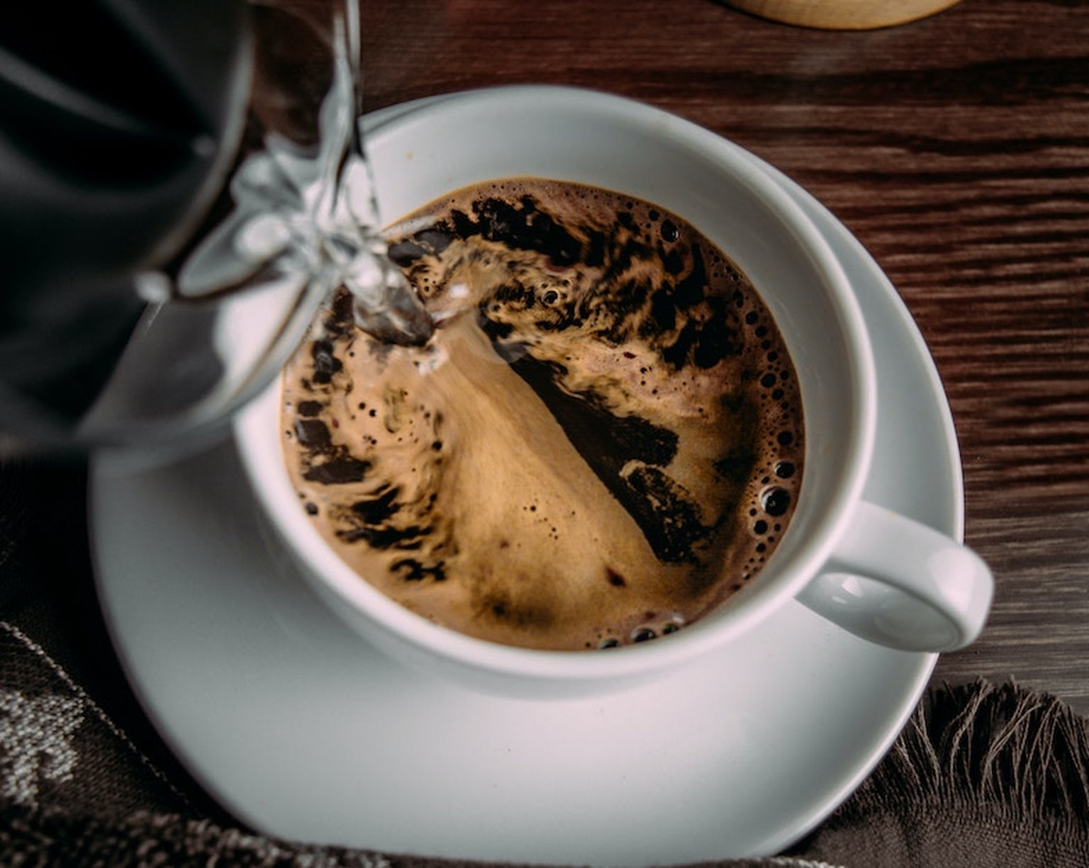 café instantáneo en una taza