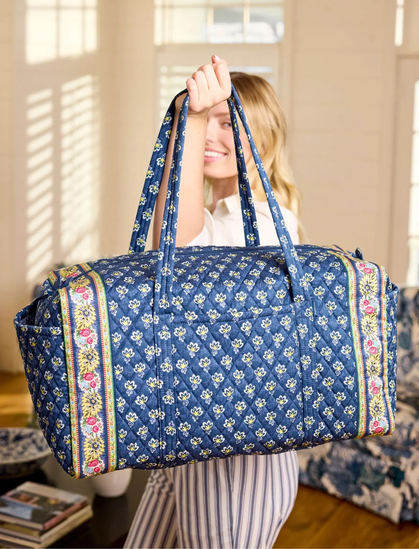 vera bradley designs inc