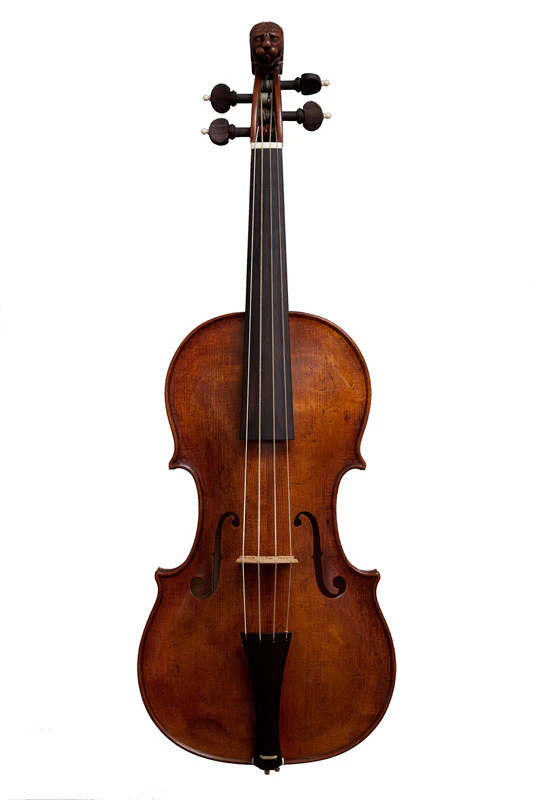 Barockvioline nach Jacob Stainer (Absam, 1678) in der Vorderansicht mit geschnitztem Kopf anstelle einer Schnecke.