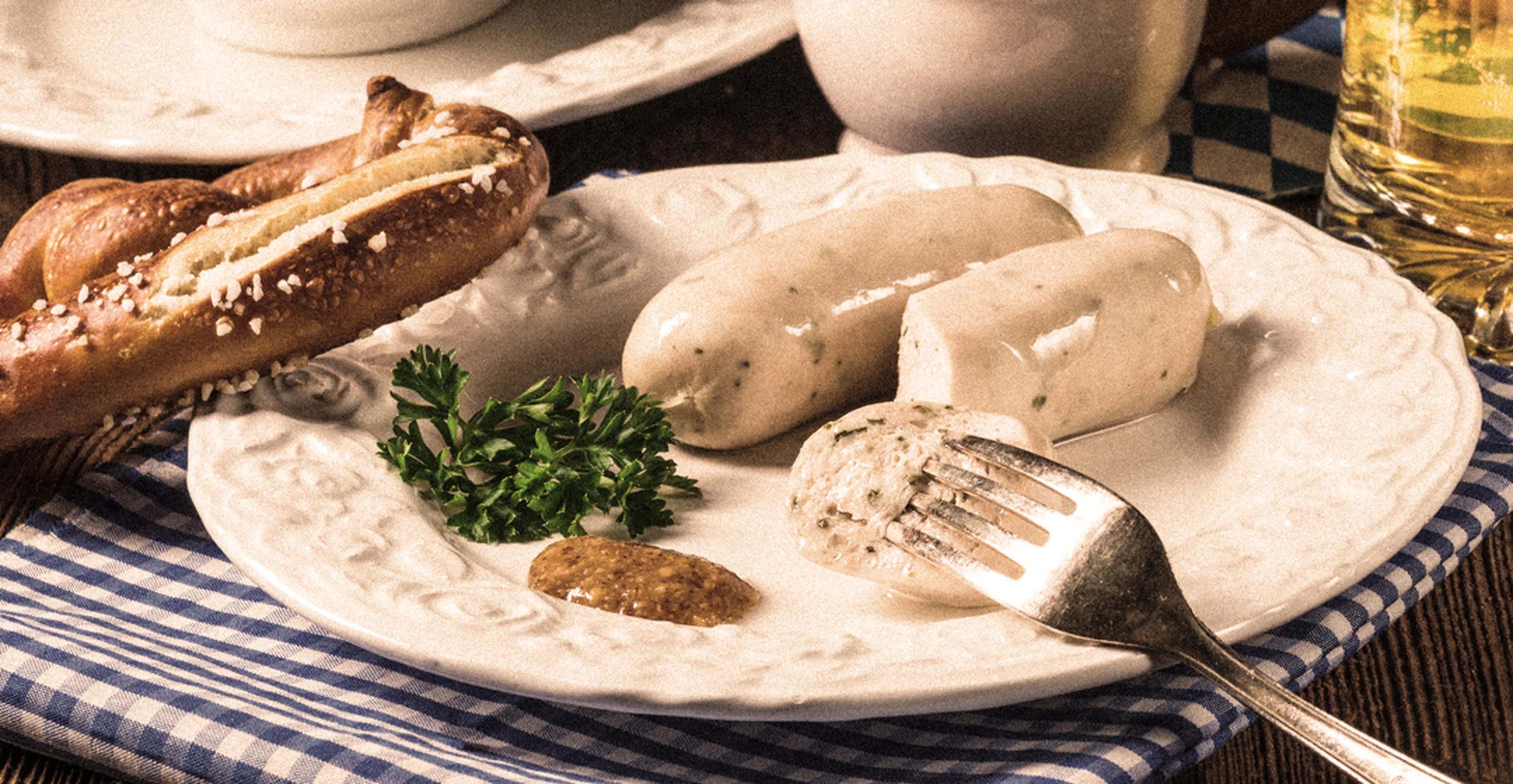 Gasthaus Lamm Lustenau Oktoberfrühschoppen mit Weißwurst, Brezn und süßem Senf