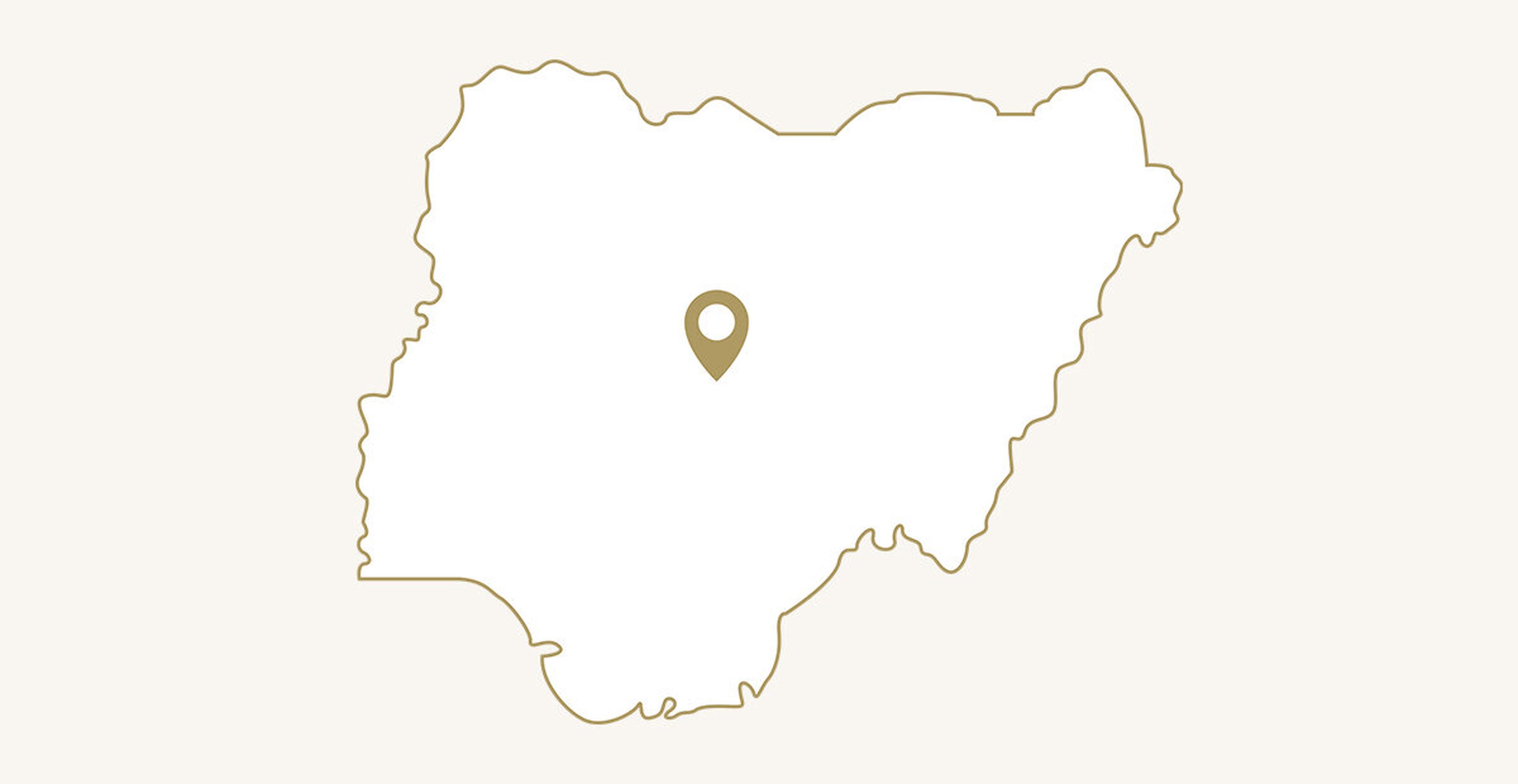 Umriss von Nigeria mit einem Marker in der Mitte auf hellem Hintergrund.