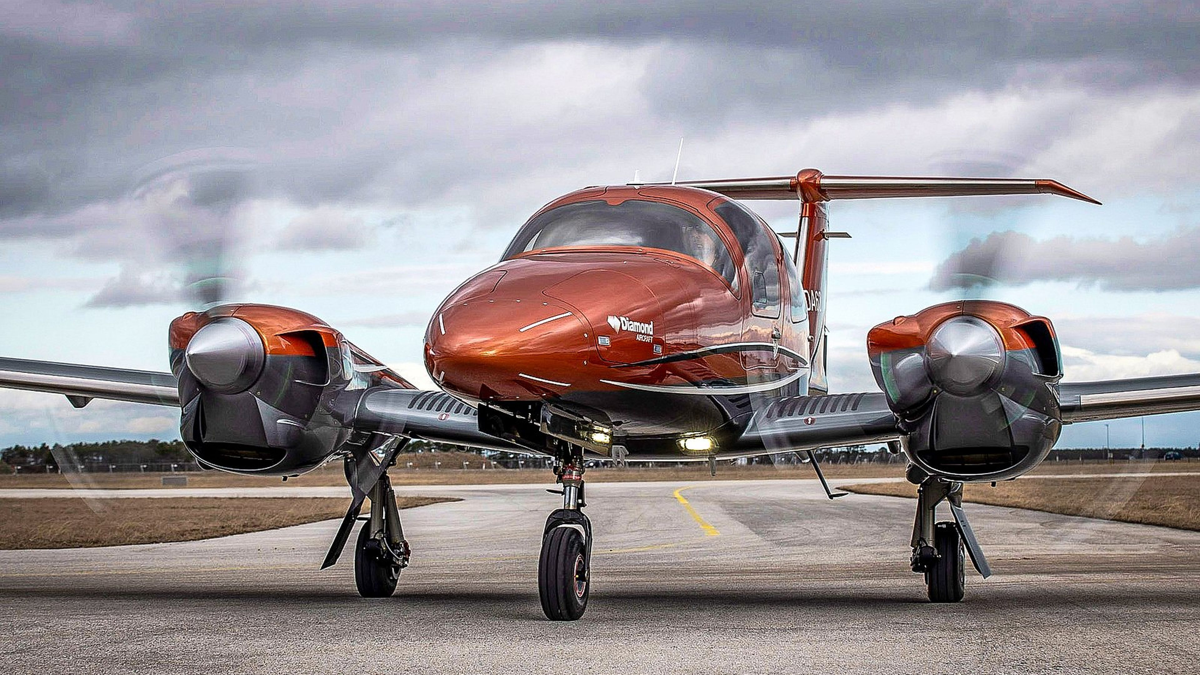 Diamond DA62