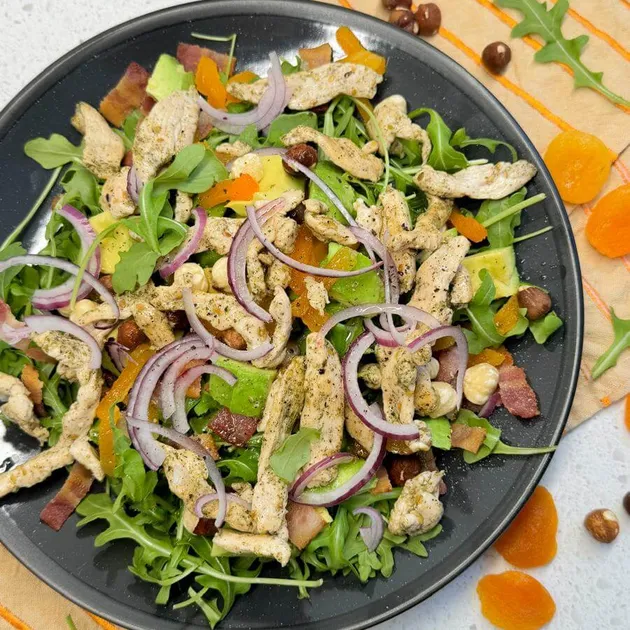 heerlijke maaltijdsalade met kip