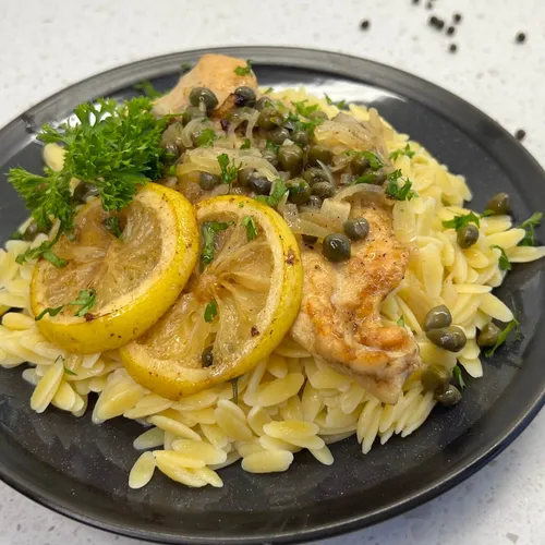 Kip piccata met orzo