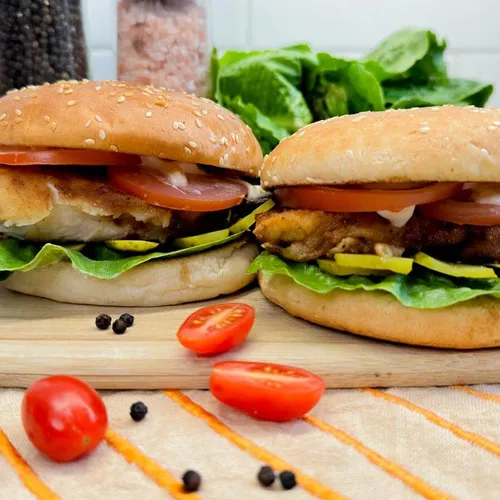 Krokante honing-kipburger