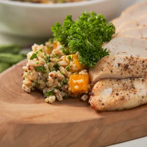 Maaltijdsalade kip, met quinoa en spelt