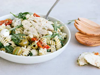 Kiprecepten - Pastasalade met kip