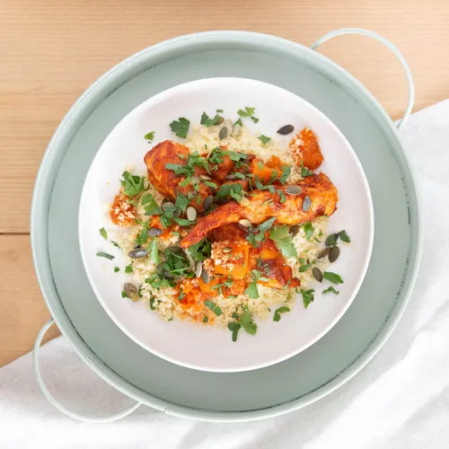 Harissa kip met pompoen en couscous