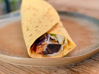 Ileane kipt pulled chicken wraps