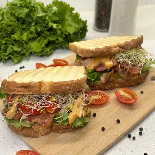 clubsandwich met kip