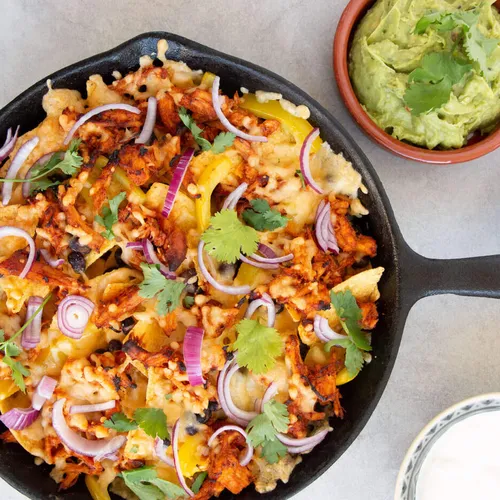 Pulled chicken nachos