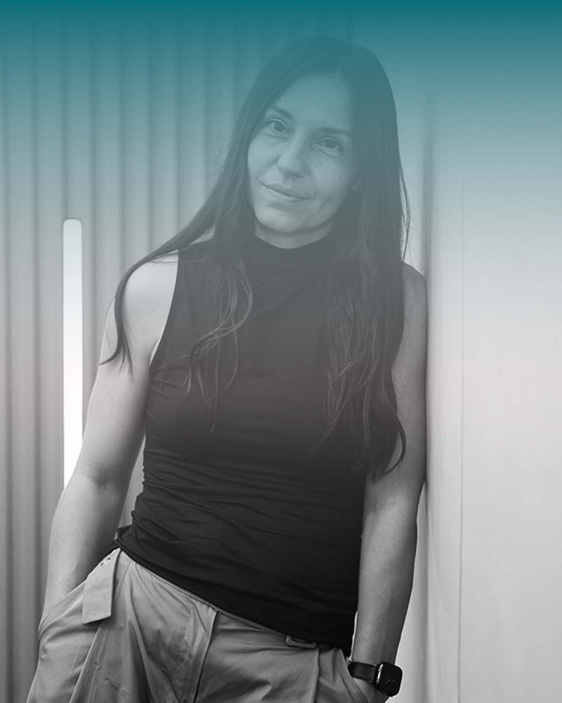 Loredana Crisan