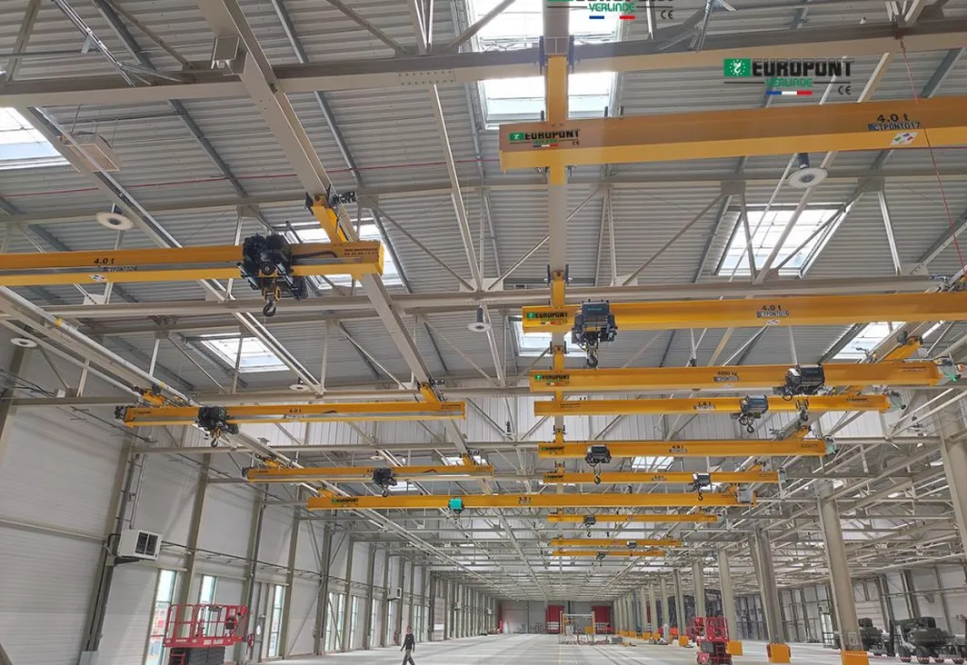 SERE Maintenance equips Manitou Group’s new aerial work platform production unit with 15 overhead cranes
