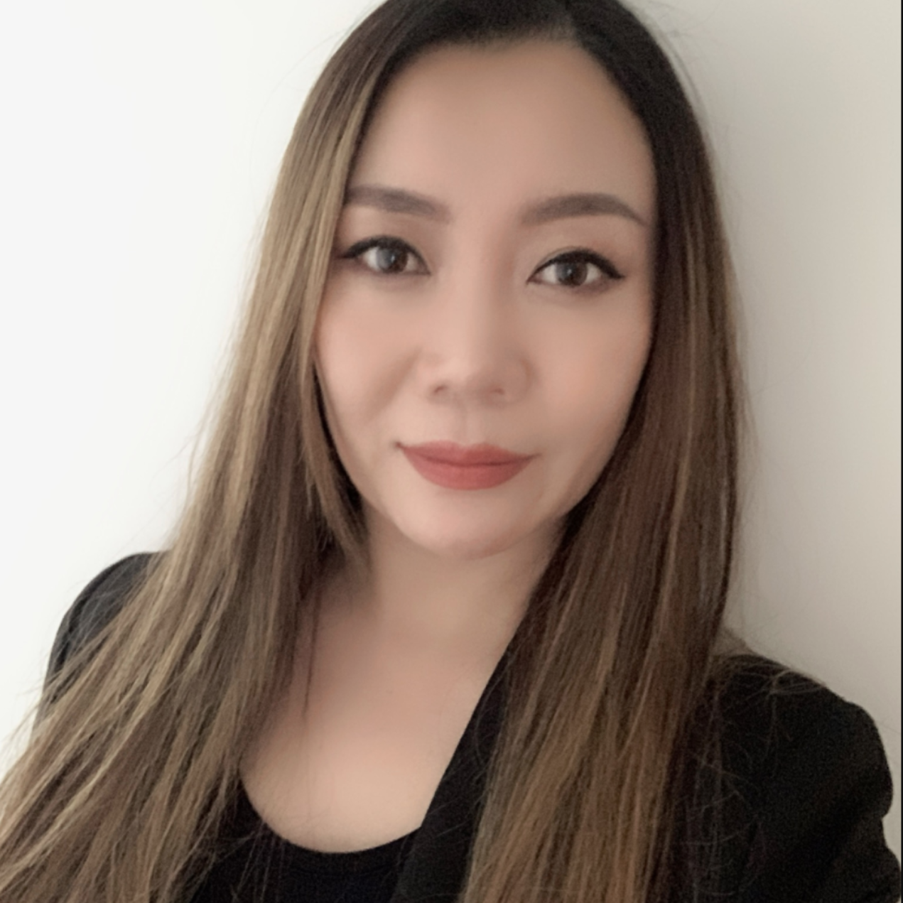 Li Yan Ruuby Nail Technician London