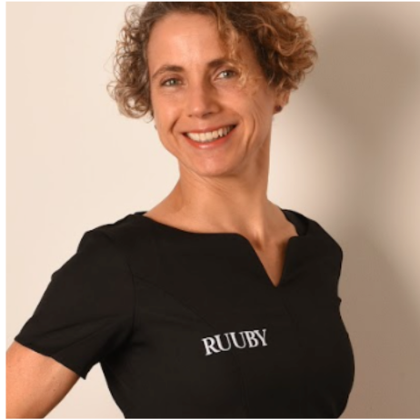 liz-burigo-massage-therapist-and-osteopath-london