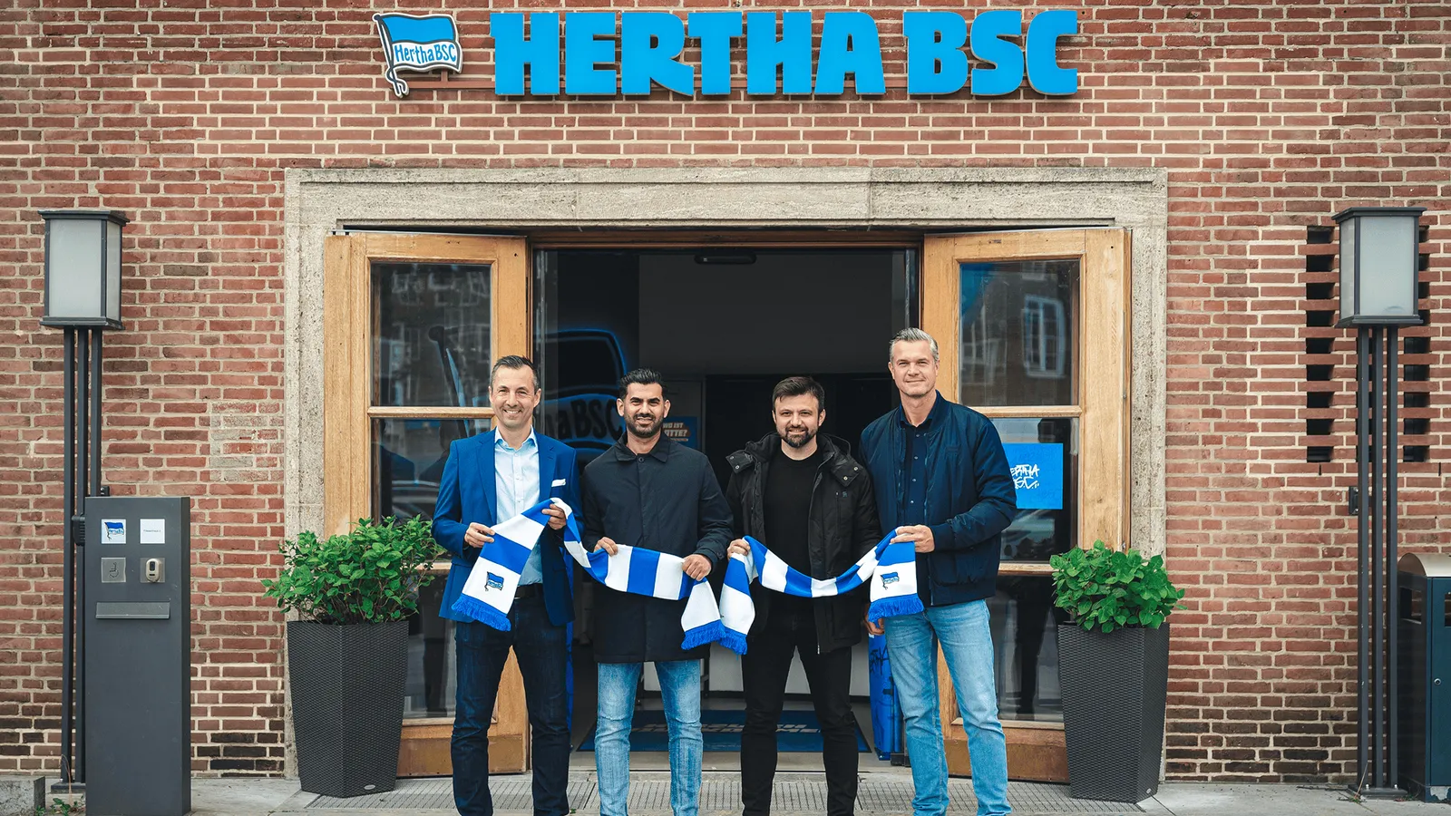 Ladeinfrastruktur für Teamplayer: ChargeX ist offizieller Ladepartner von Hertha BSC