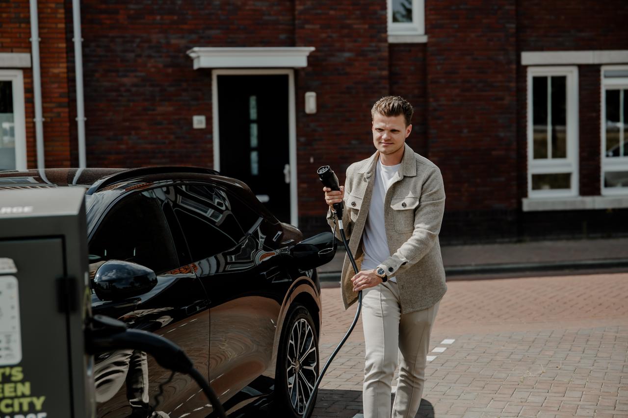 Leaselinq EV specialist
