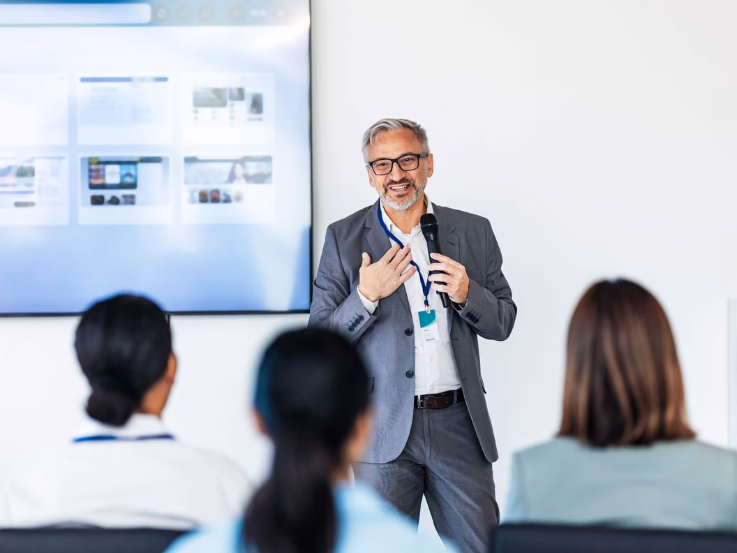 Präsentation eines digitales Schulungsangebots