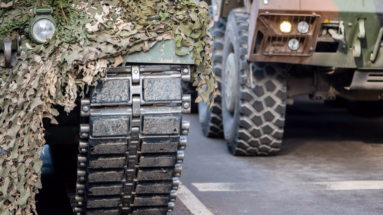 Detailaufnahme Militärfahrzeuge