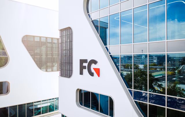 Detailaufnahme FC-Campus Fassade