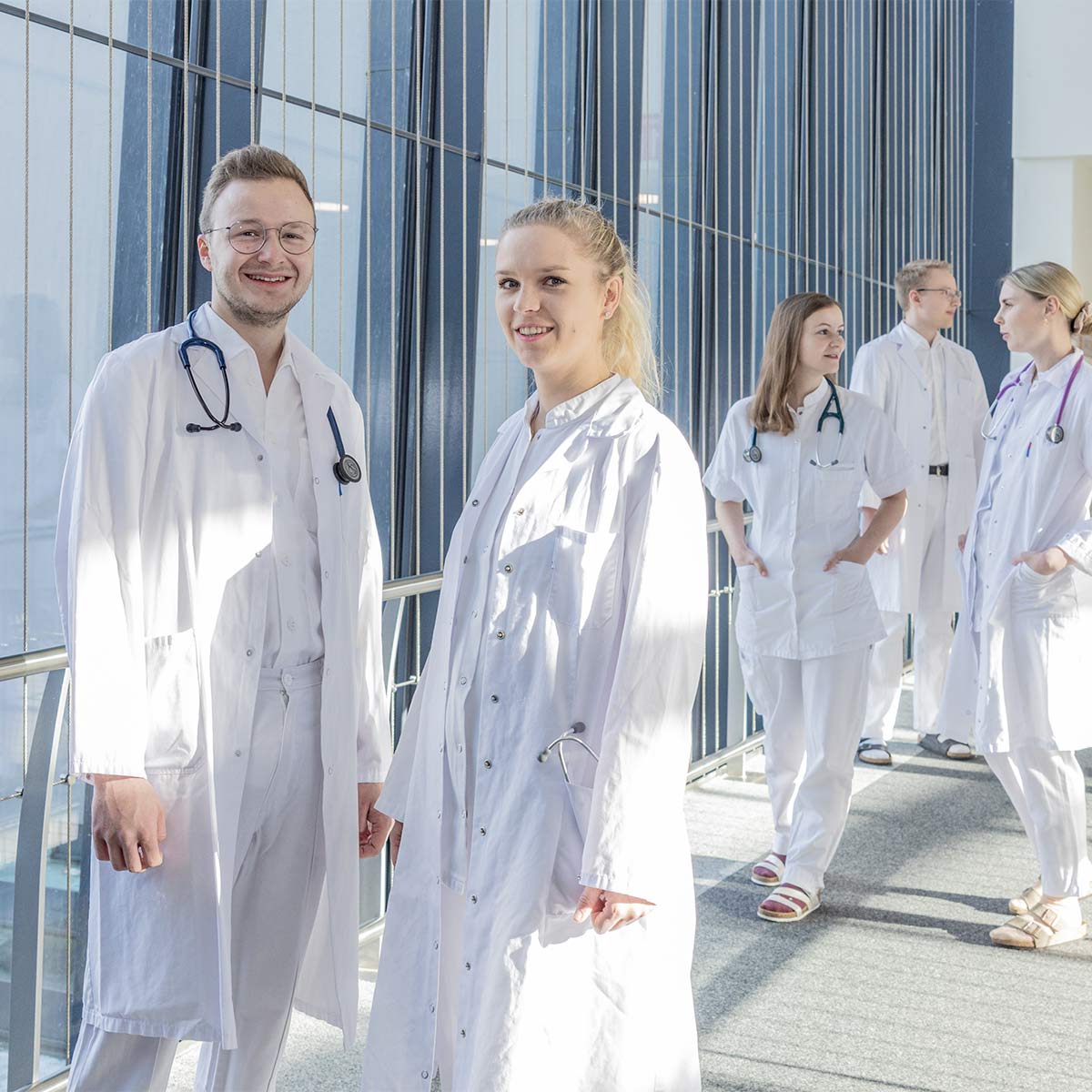 Medizinstudierende im Krankenhaus