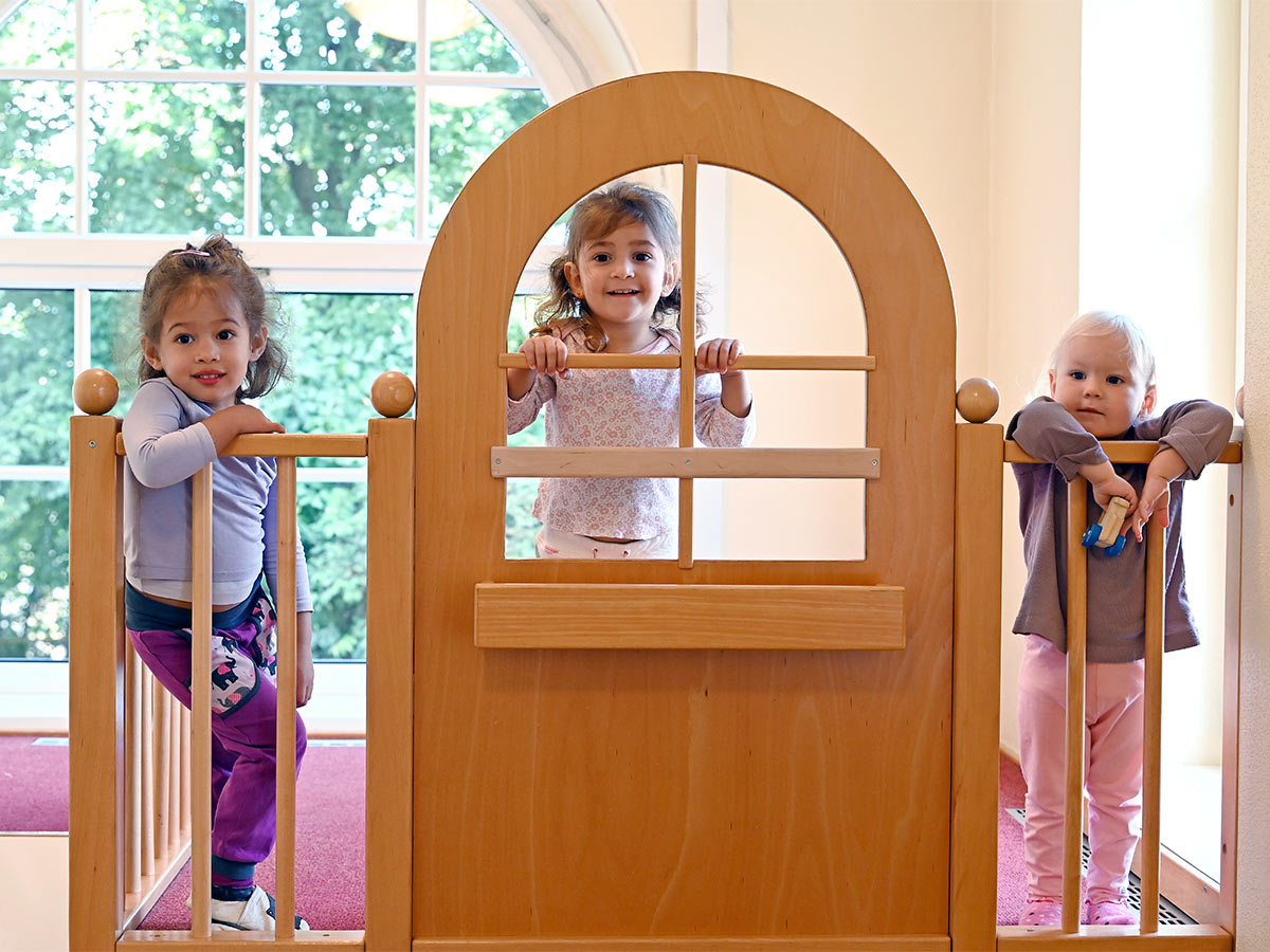 Kinder in der Krabbelstube