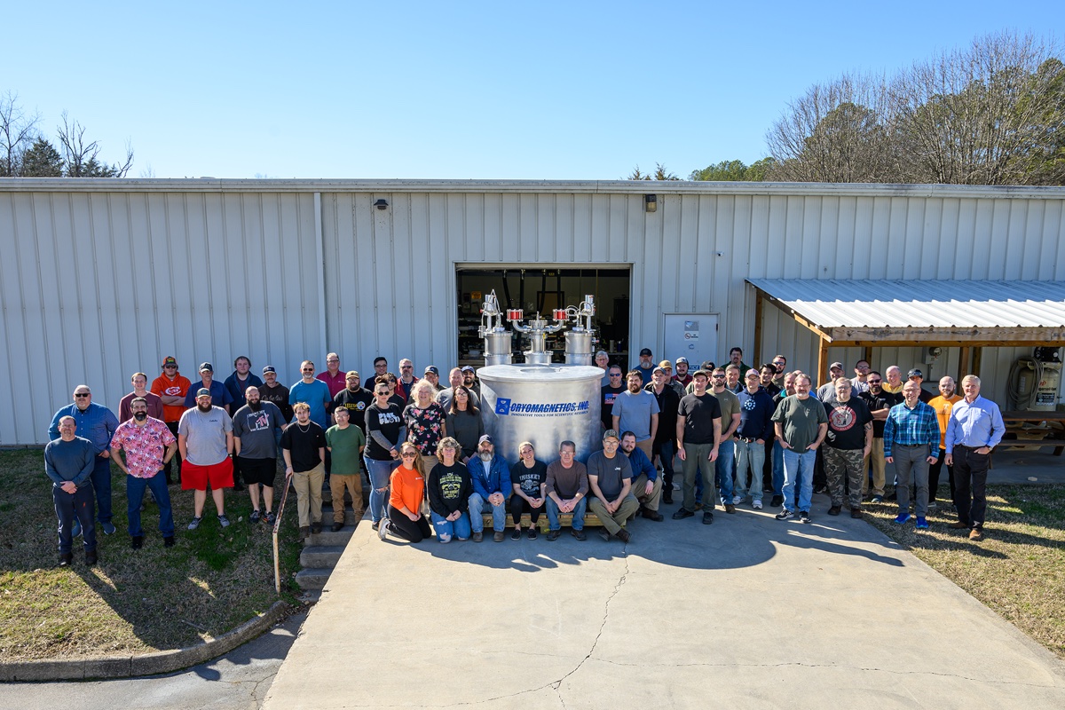 2 Tesla recondensing superconducting magnet system with 20 inch vertical room temperature bore