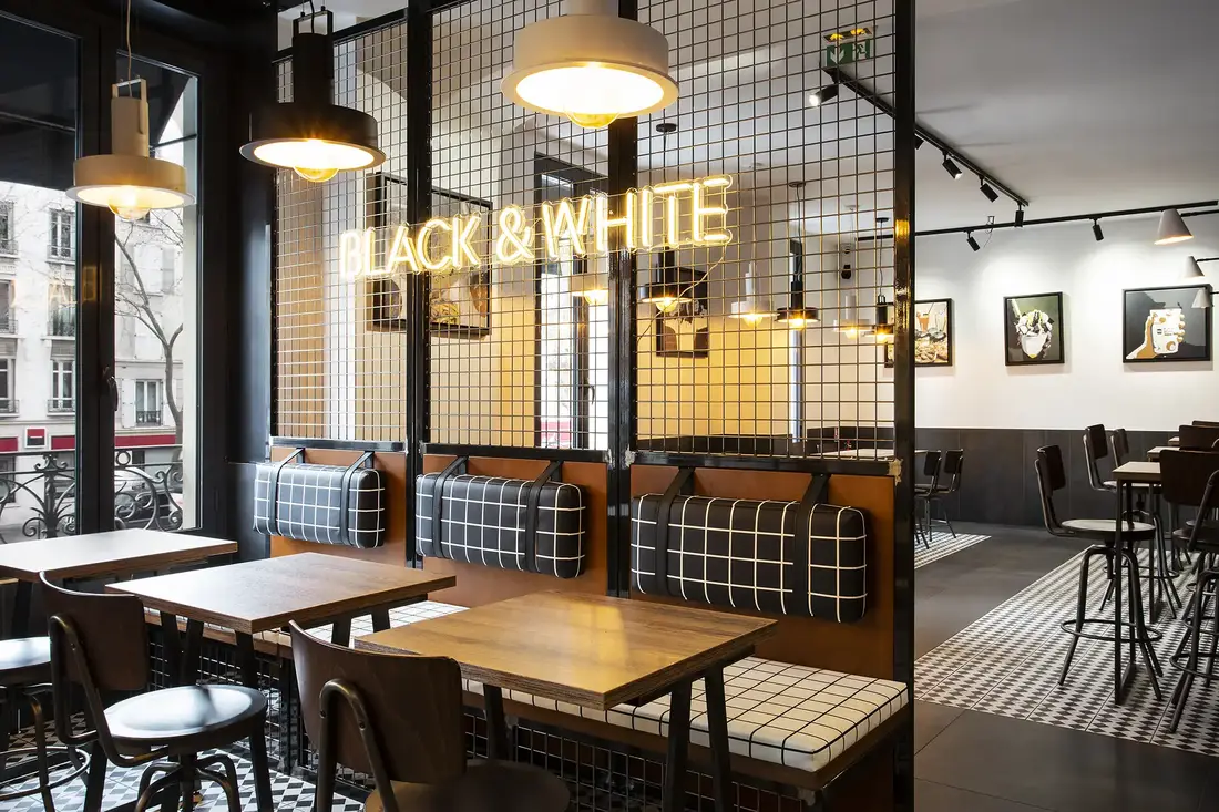 Black & White Burger interior