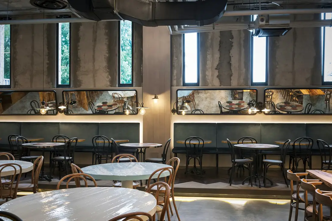 Fendi Caffè interior
