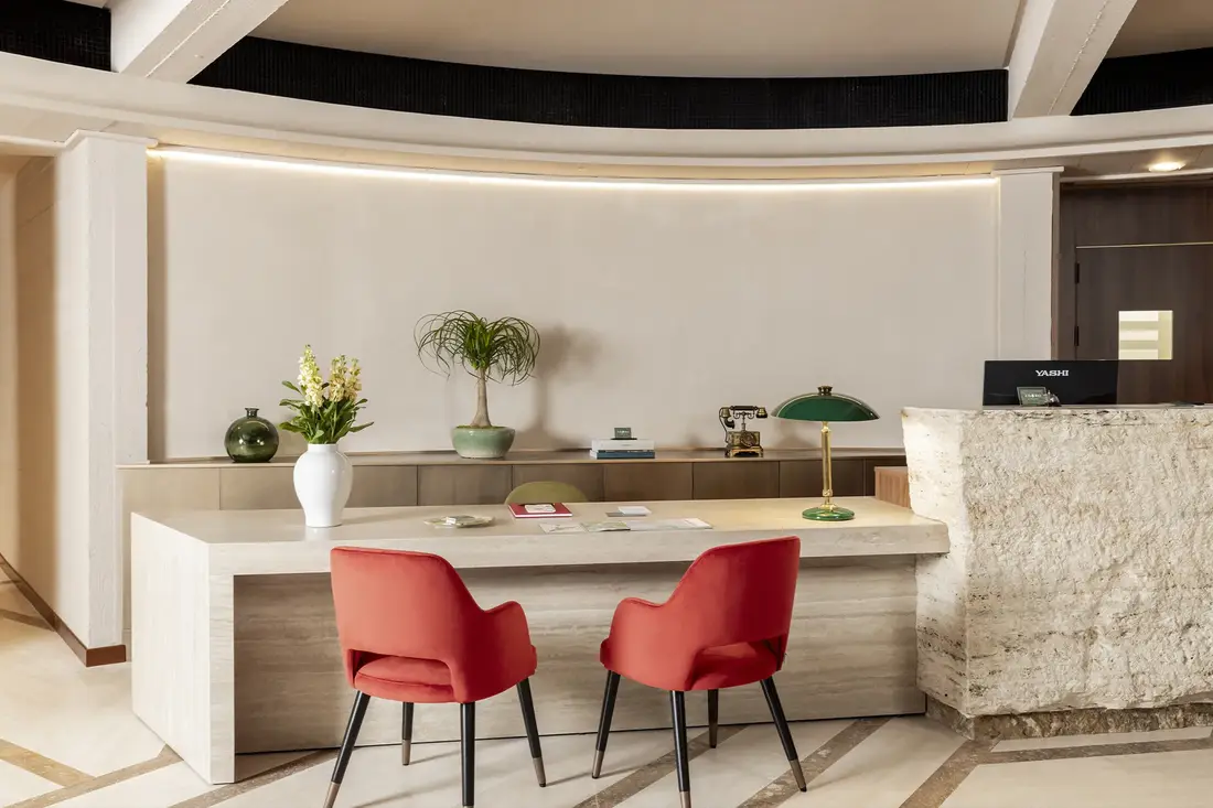 Adoro Hotel interior