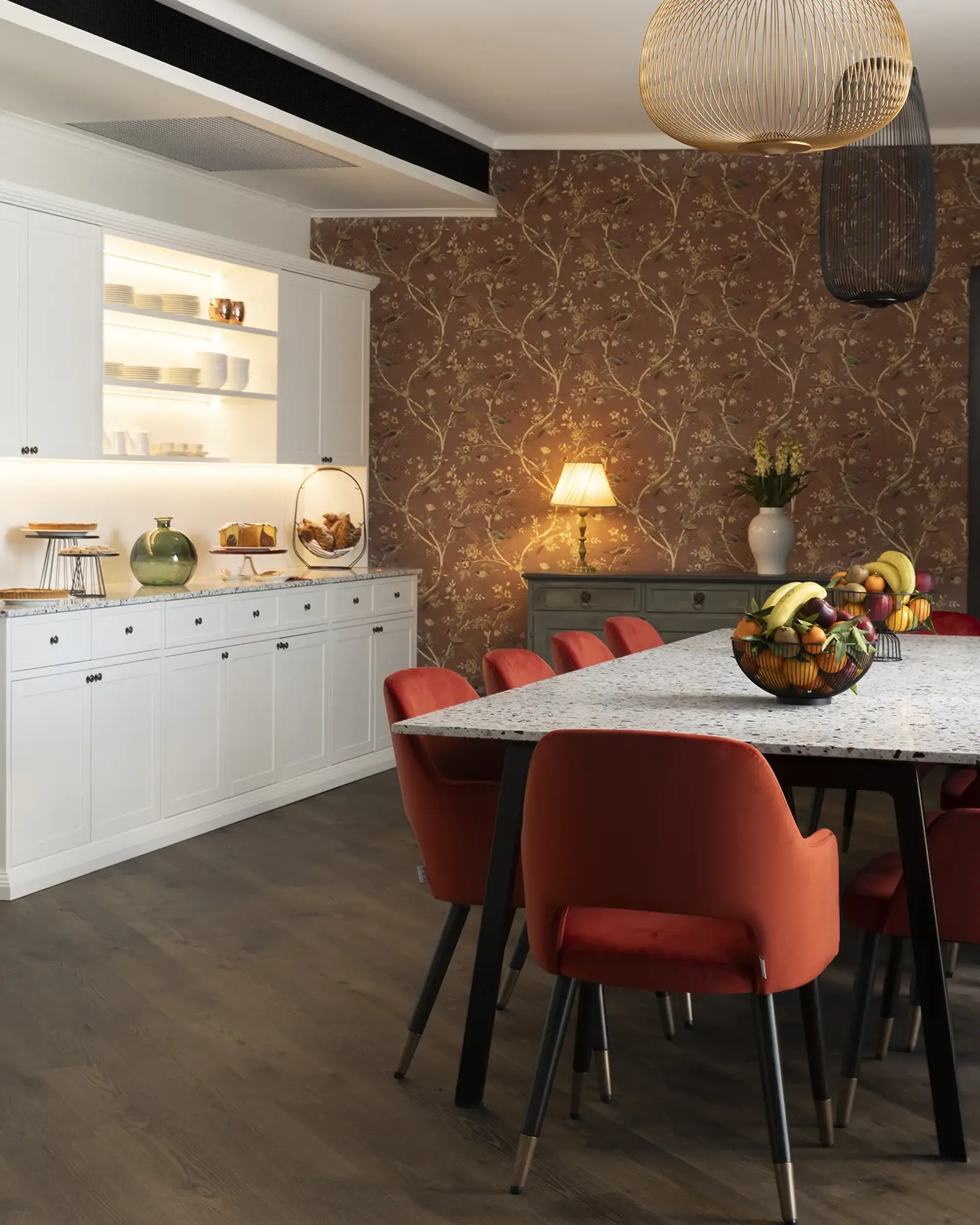 Adoro Hotel interior