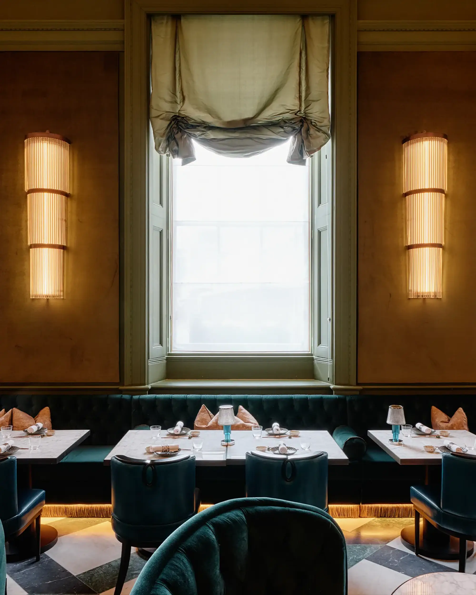 Aki London interior