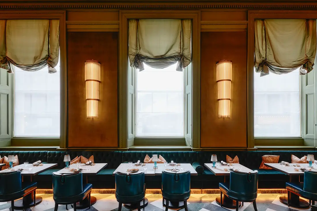 Aki London interior