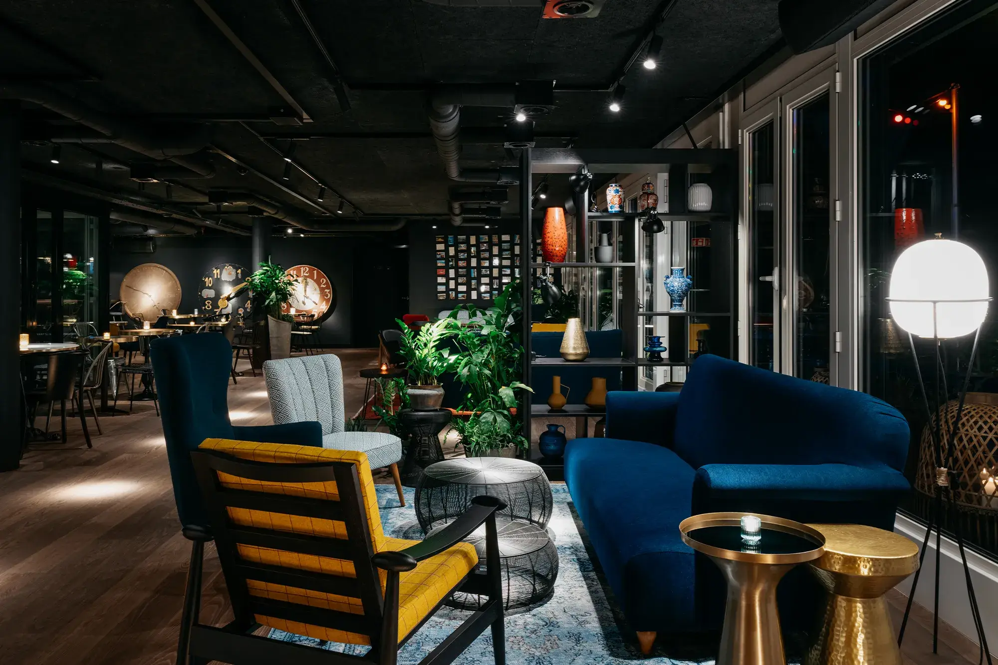 Ruby Claire Hotel interior